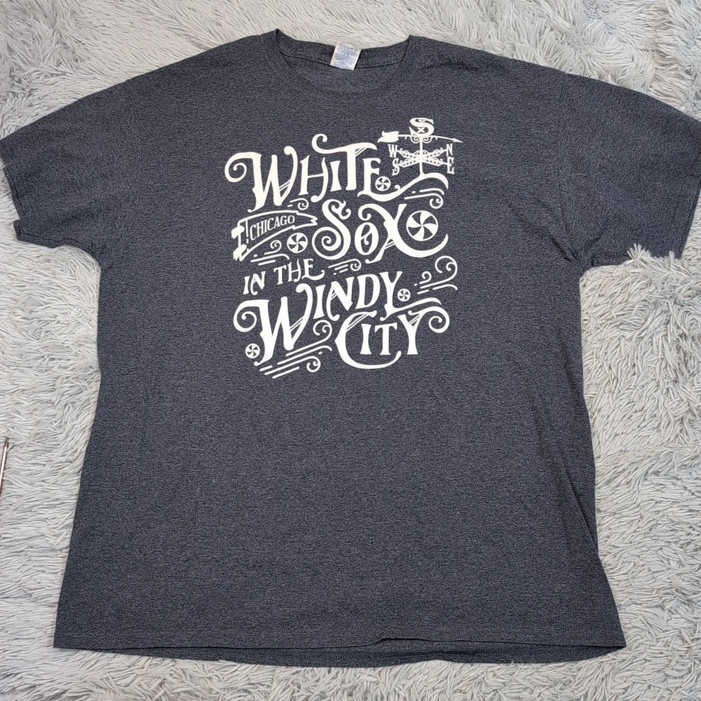 Chicago White Sox Shirt Womens‎ XL Gray Tee Baseball MLB Athletic Windy City